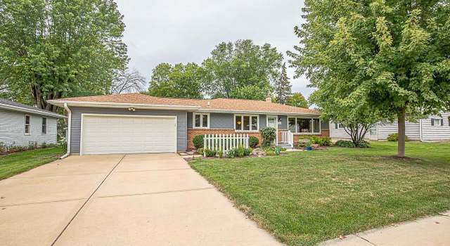 Photo of 252 N Bird St, Sun Prairie, WI 53590