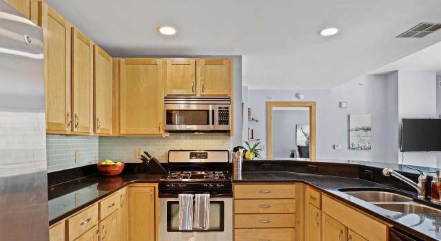 Photo of 333 W Mifflin St #2070, Madison, WI 53703