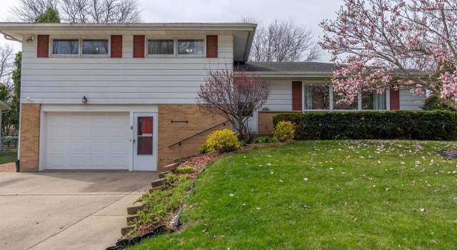Photo of 1405 Arrowood Dr, Madison, WI 53704