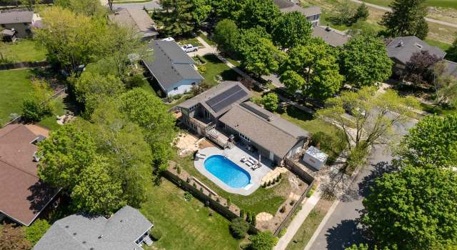 Photo of 5402 Comanche Way, Madison, WI 53704