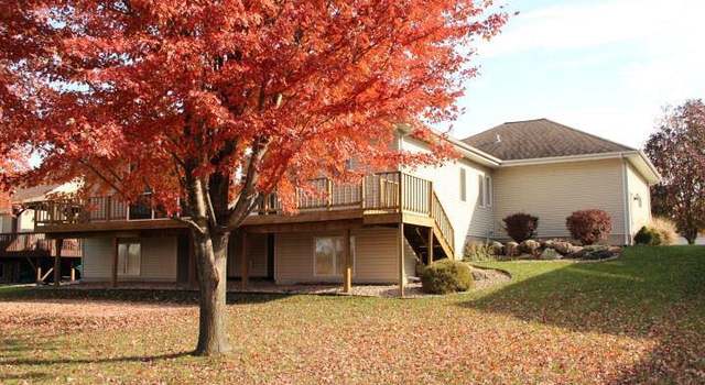 Photo of 415 W Oak St, Cottage Grove, WI 53527