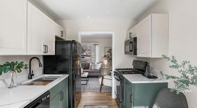 Photo of 127 Craig Ave, Madison, WI 53705
