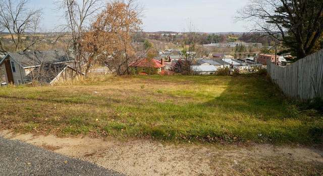 Photo of 205 2nd Main St, Elroy, WI 53929
