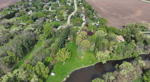 Photo of 8839 S Creek Rd, Beloit, WI 53511
