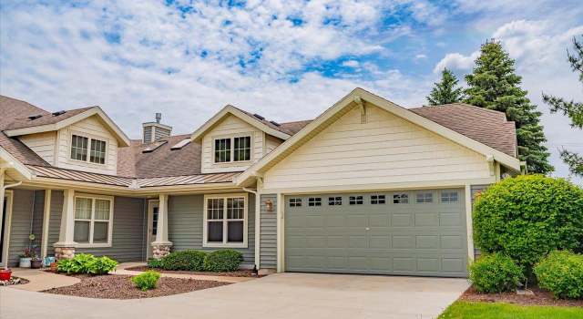 Photo of 6003 Canyon Pkwy, Mcfarland, WI 53558