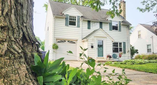 Photo of 868 Blaine Ave, Janesville, WI 53545