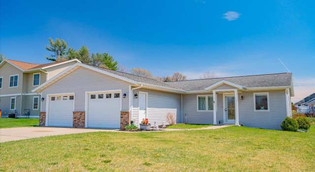 Photo of 417 State St, Mazomanie, WI 53560