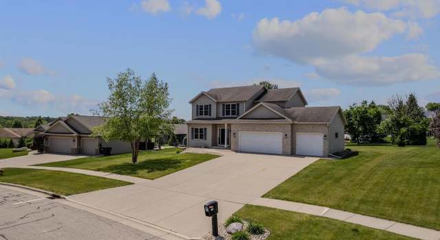 Photo of 327 Northside Dr, Milton, WI 53563