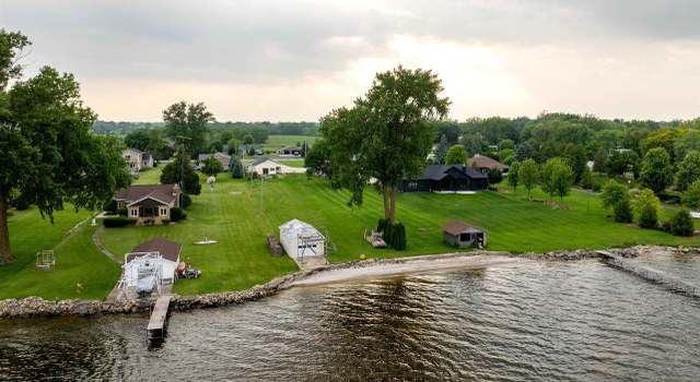 Photo of N8963 Lakeshore Dr, Van Dyne, WI 54979