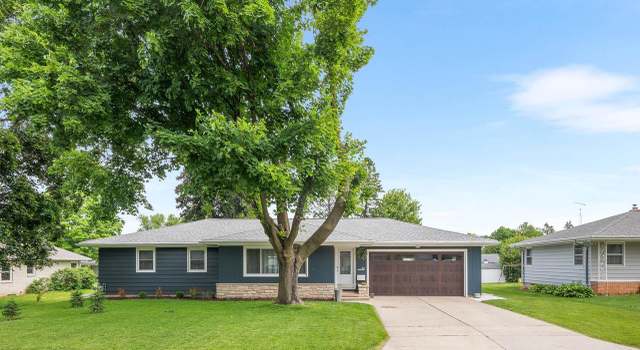 Photo of 30 Highland Ave, Ripon, WI 54971
