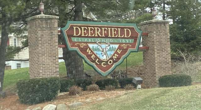 Photo of 74 Oak Ridge Trl, Deerfield, WI 53531