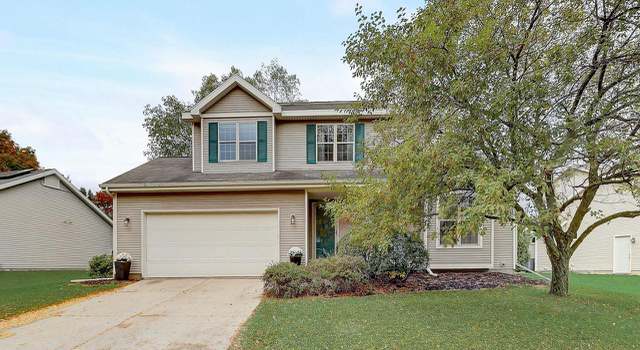Photo of 3204 Country Grove Dr, Madison, WI 53719