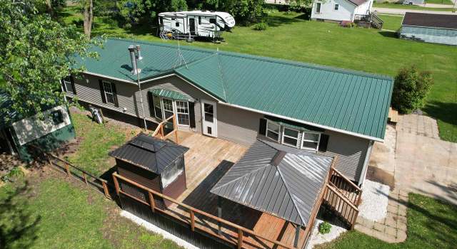 Photo of 115 S Watson St, Livingston, WI 53554