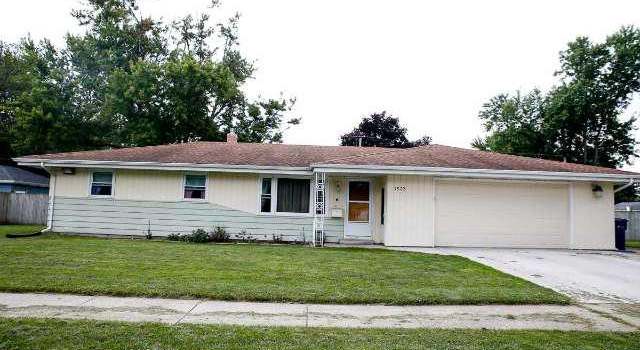 Photo of 1523 Sylvester St, Janesville, WI 53545