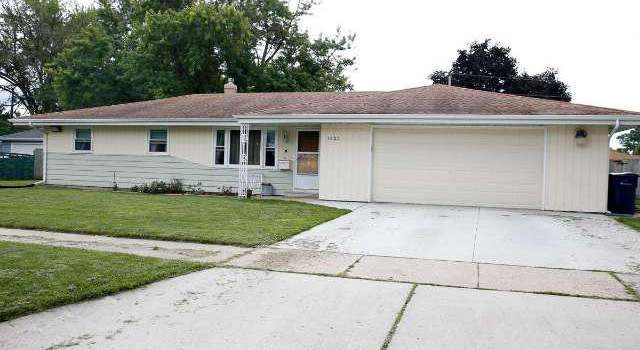 Photo of 1523 Sylvester St, Janesville, WI 53545