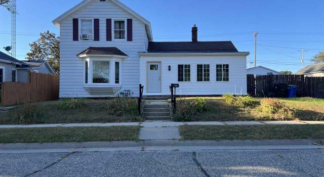 Photo of 133 E Burns St, Portage, WI 53901