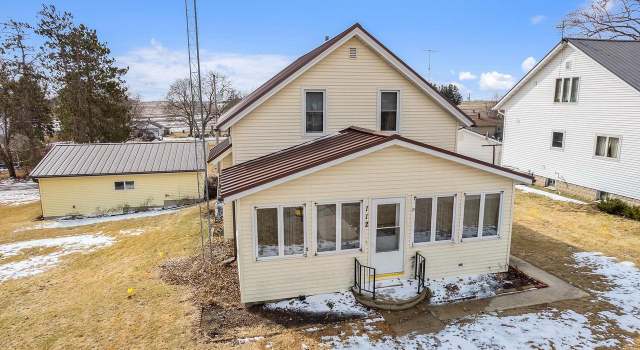 Photo of 112 1st St, Friesland, WI 53935