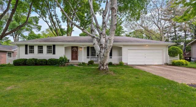 Photo of 150 Lake Shore Ter, Beaver Dam, WI 53916