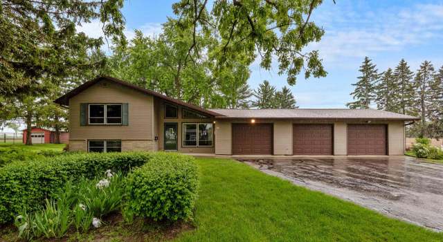 Photo of 760 E Center St, Juneau, WI 53039