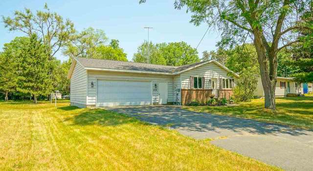 Photo of 418 Haskin Dr, Pardeeville, WI 53954