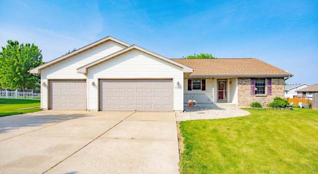 Photo of 4343 Edgeview Ct, Janesville, WI 53545