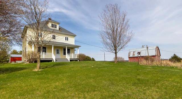 Photo of 2716 Clay Hollow Rd, Cuba City, WI 53807