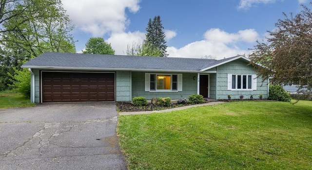 Photo of 14 S 3rd St, Darien, WI 53114