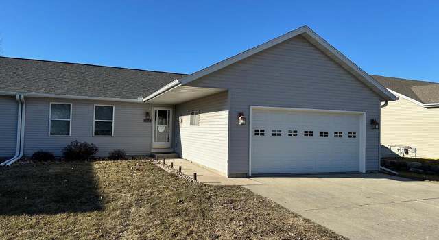 Photo of 662 N Main St, Fall River, WI 53932