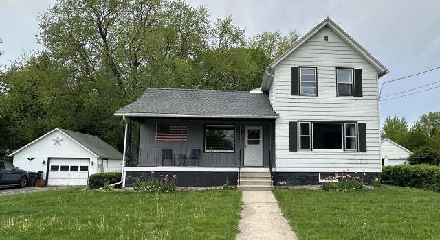 Photo of 398 River Rd, Columbus, WI 53925