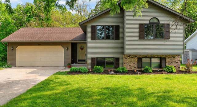 Photo of 625 Robin Dr, Sun Prairie, WI 53590