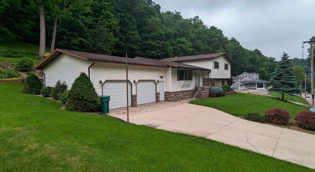 Photo of 950 Garnavillo Ave, Mcgregor, IA 52157