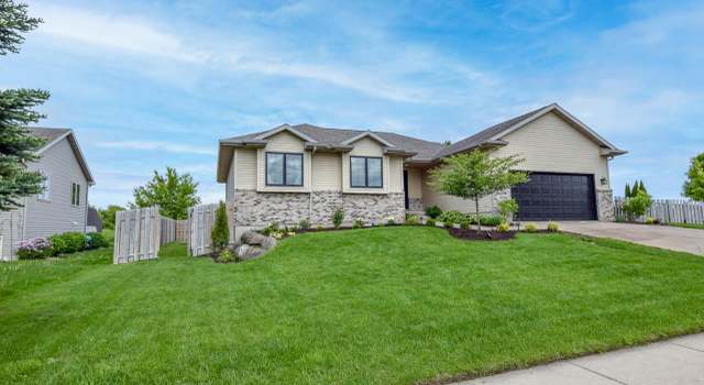 Photo of 1407 Broadway Dr, Sun Prairie, WI 53590