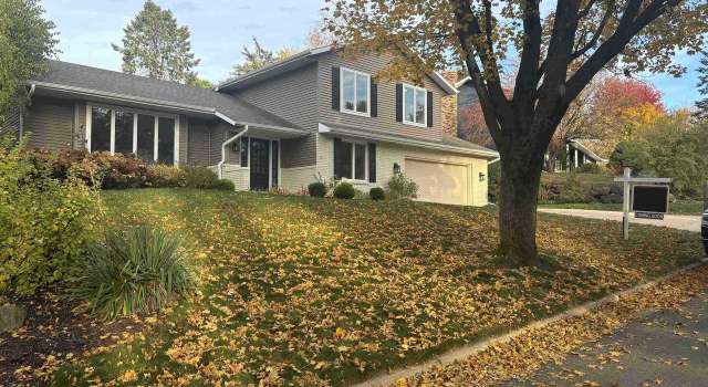 Photo of 6 Oxwood Cir, Madison, WI 53717