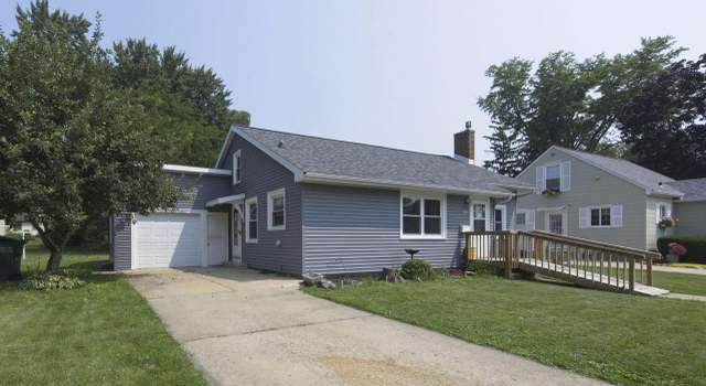 Photo of 525 10th St, Baraboo, WI 53913