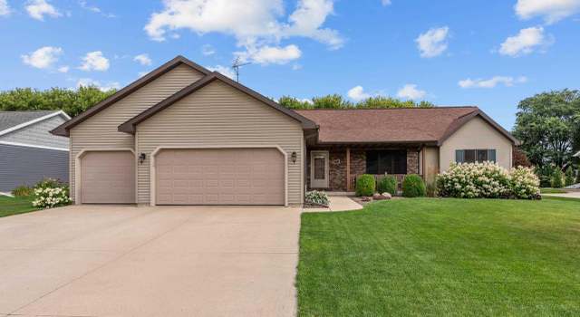 Photo of 724 Robin Rd, Waupun, WI 53963