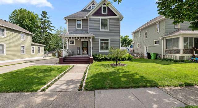 Photo of 215 Fourth St, Beaver Dam, WI 53916