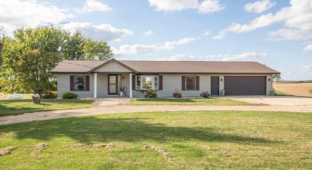 Photo of 1095 Rock Cut Rd, Hazel Green, WI 53811
