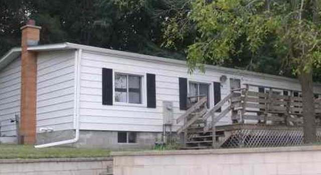 Photo of 104 School St, Camp Douglas, WI 54618