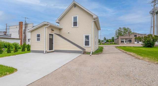 Photo of 103 S Madison St, Friesland, WI 53935