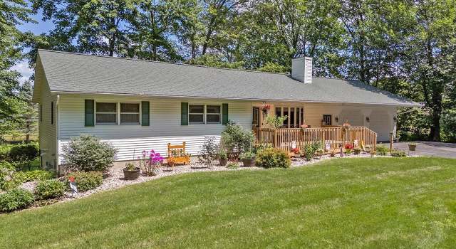 Photo of E8016 E Lake Virginia Rd, Reedsburg, WI 53959
