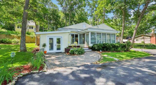 Photo of 9727 N Blackhawk Dr, Edgerton, WI 53534