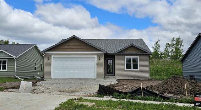 Photo of 1017 Karsten Dr, Horicon, WI 53032