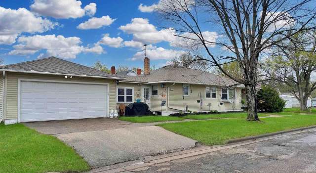 Photo of 902 E Broadway St, Prairie Du Chien, WI 53821