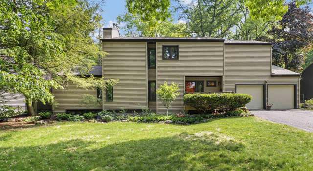 Photo of 5813 Hempstead Rd, Madison, WI 53711
