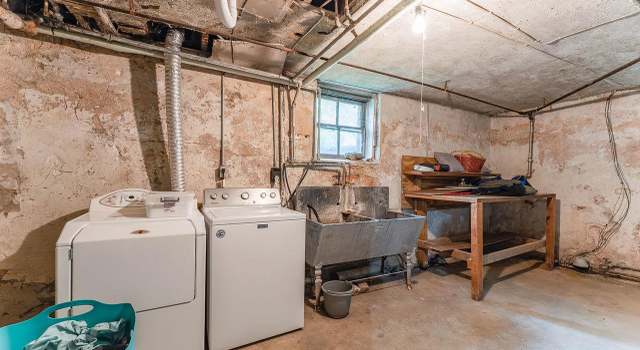 Photo of 821 Oak St, Baraboo, WI 53913