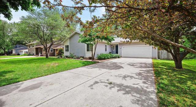 Photo of 2518 Dunwoody Dr, Madison, WI 53713