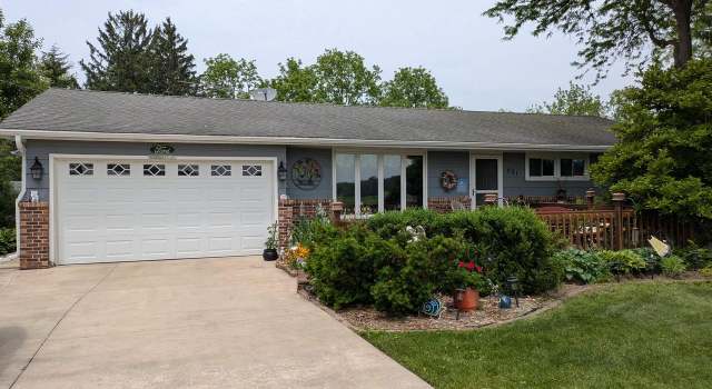 Photo of 531 E South St, Jefferson, WI 53549