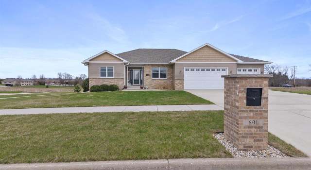 Photo of 601 Rimrock Rd, Janesville, WI 53548