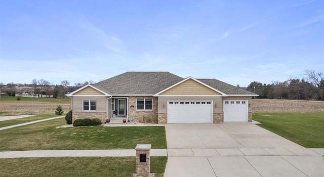 Photo of 601 Rimrock Rd, Janesville, WI 53548