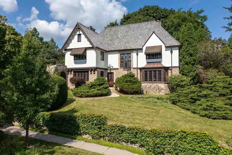 Photo of 1712 Summit Ave Madison, WI 53726
